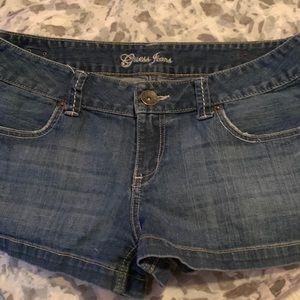 Size 31 guess jean short